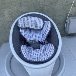 MUNCHKIN BASSIONET AND SIMMONS KIDS CRIB
