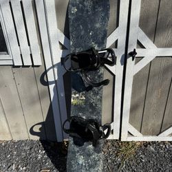 Burton Blunt Snowboard/Burton Custom bindings 