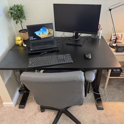 Adjustable Standing Desk