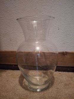 Glass vase