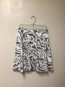 Women’s INC 100% cotton Gray & white fully lined skirt w/side zipper & sequins… Size 6 petite