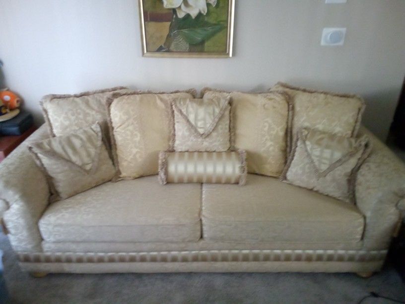 Showroom Sofa