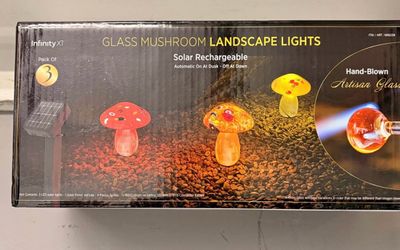 NIB Infinity X1 Hand-Blown Artisan Glass Solar Mushroom Landscape Lights - 3 Pack