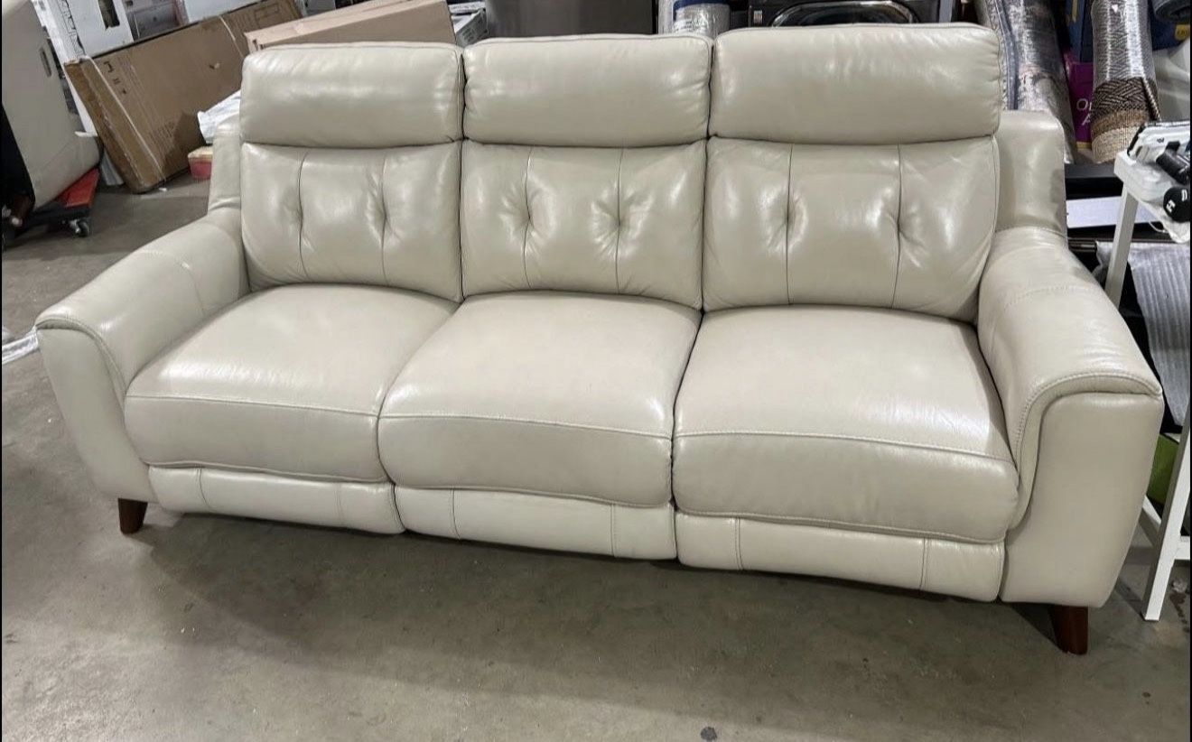 Malibu Leather Power Reclining Sofa with Power Headrests – Like New