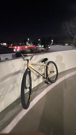 2 wheel gang gold throne collab maxxed out