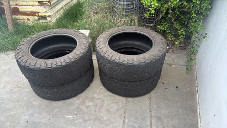 37X 12.5 0R 22 LT