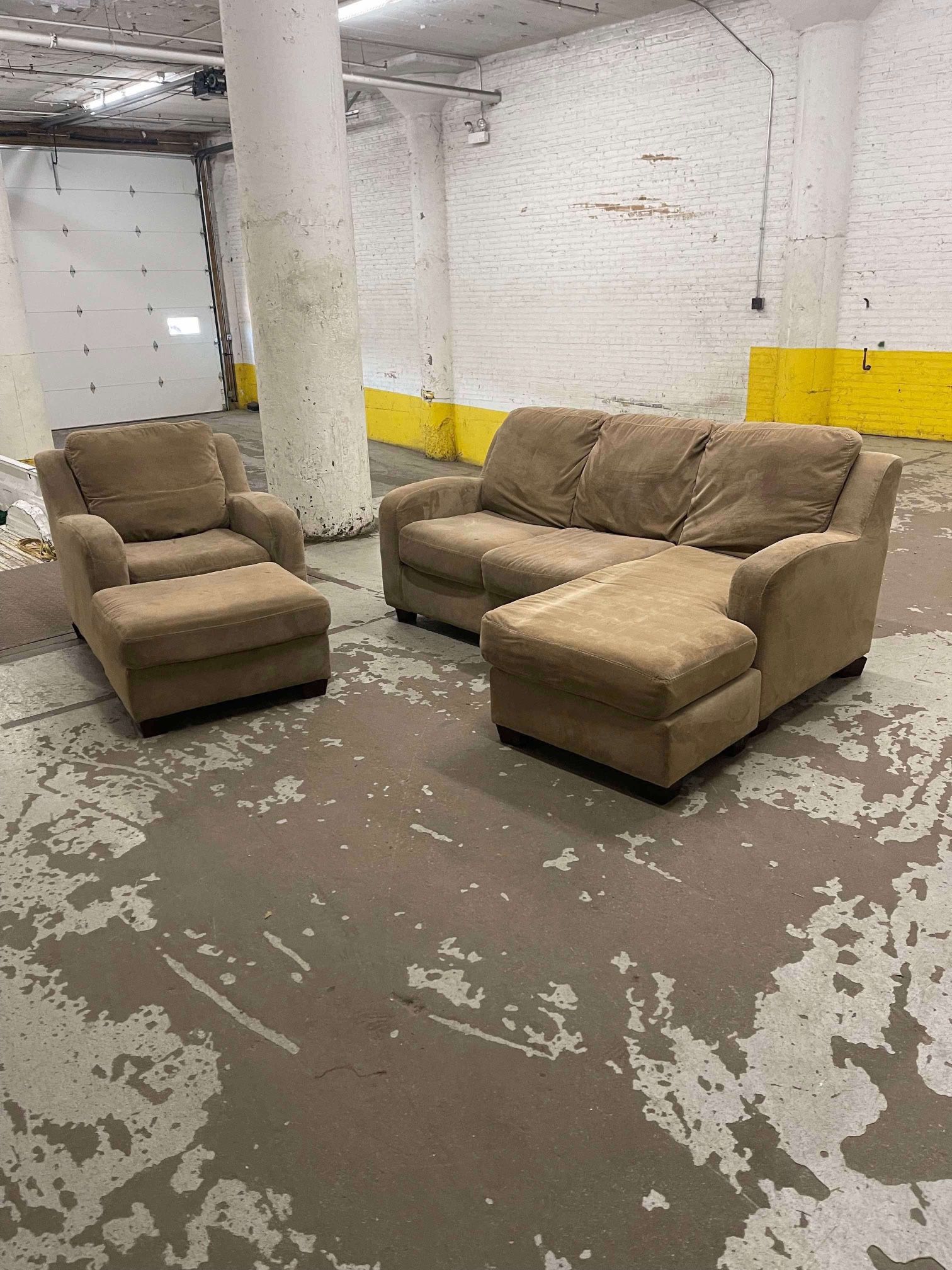 L Couch With Delivery