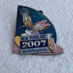 Disney New Year's Day Donald and Daisy Duck Walt Disney World Pin From 2007