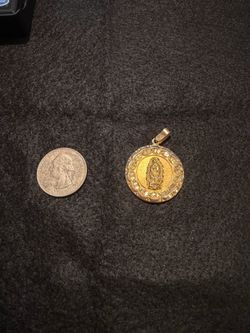 14k gold pendant