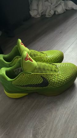 Kobe grinches