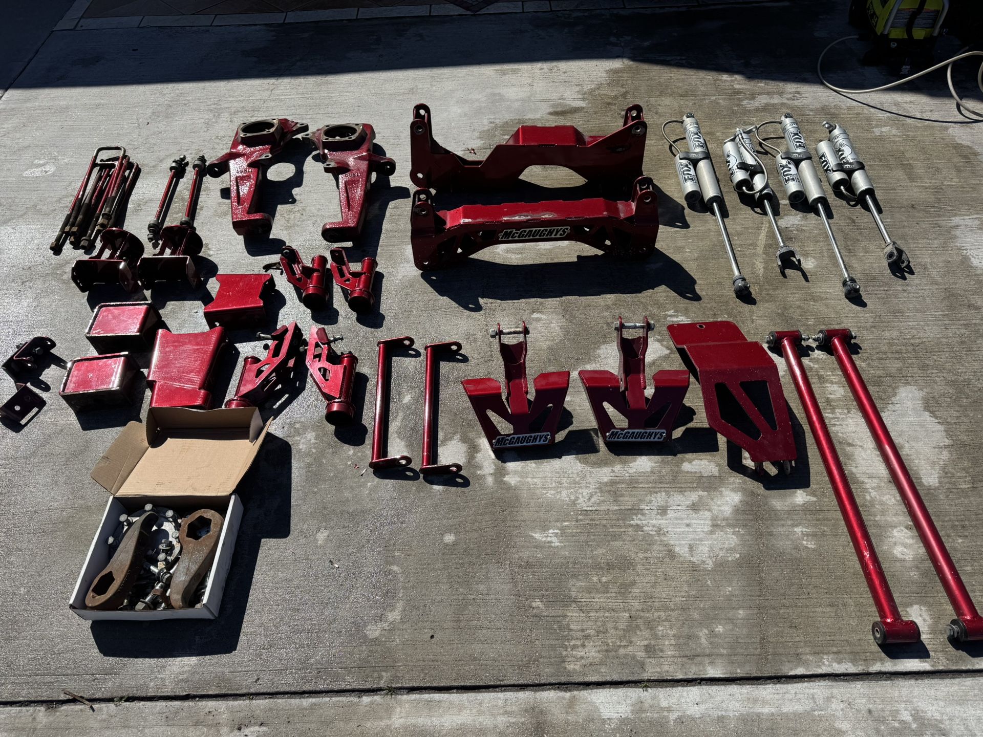 Lift Kit 7-9” Sierra 2500hd 4d