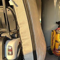 Queen size mattress + platform bed