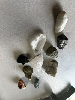 Lot of Natural Crystals & Minerals – Quartz, Pyrite, Tourmaline, Agate – Raw Stones
