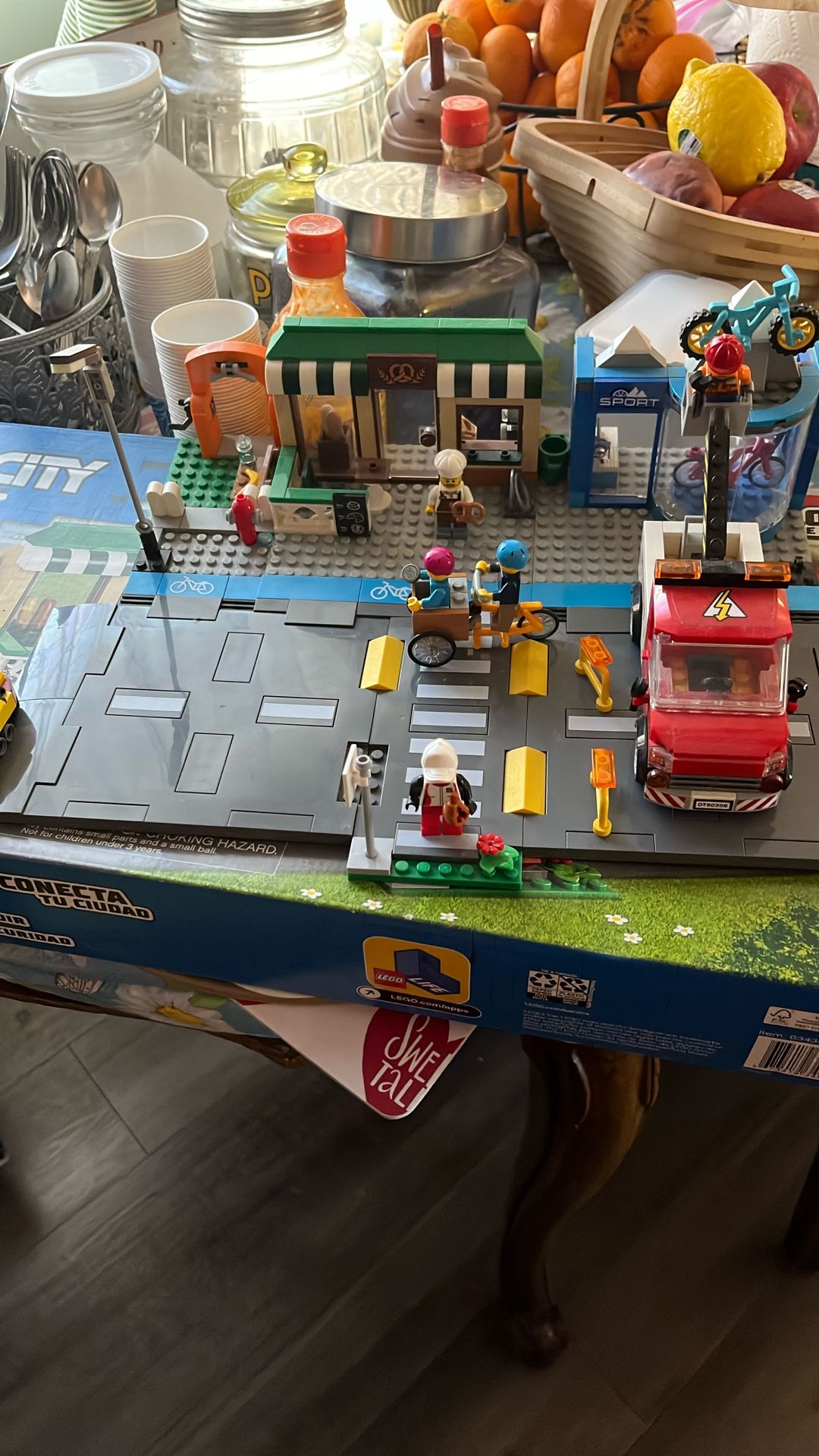 Lego City Shopping Street