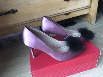 Pink pumps