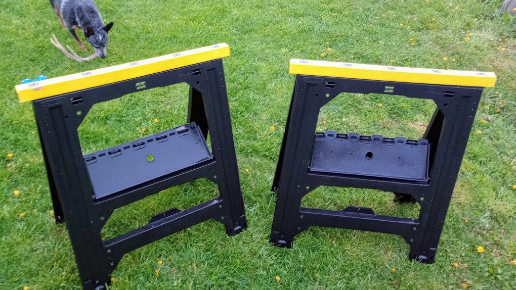 Stanley 32" Folding Free Standing Sawhorse Pair