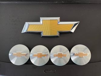 2025 Chevy Suburban Center Caps & Front Grill Emblem