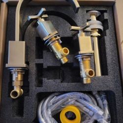 New Champagne Bronze  Widespread 3 PC Bathroom Faucet 