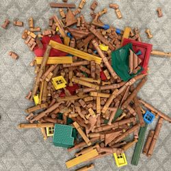 Lincoln Logs