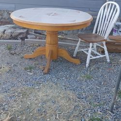 Kitchen Table With 3 Chairs