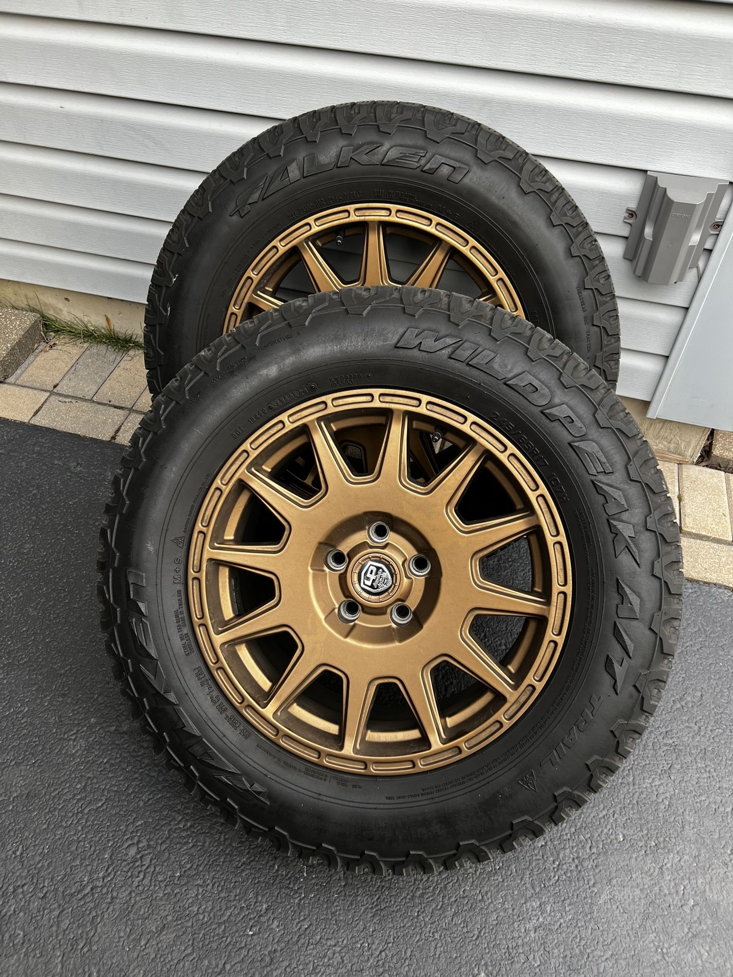LP Adventure Wheels And A/T Tires