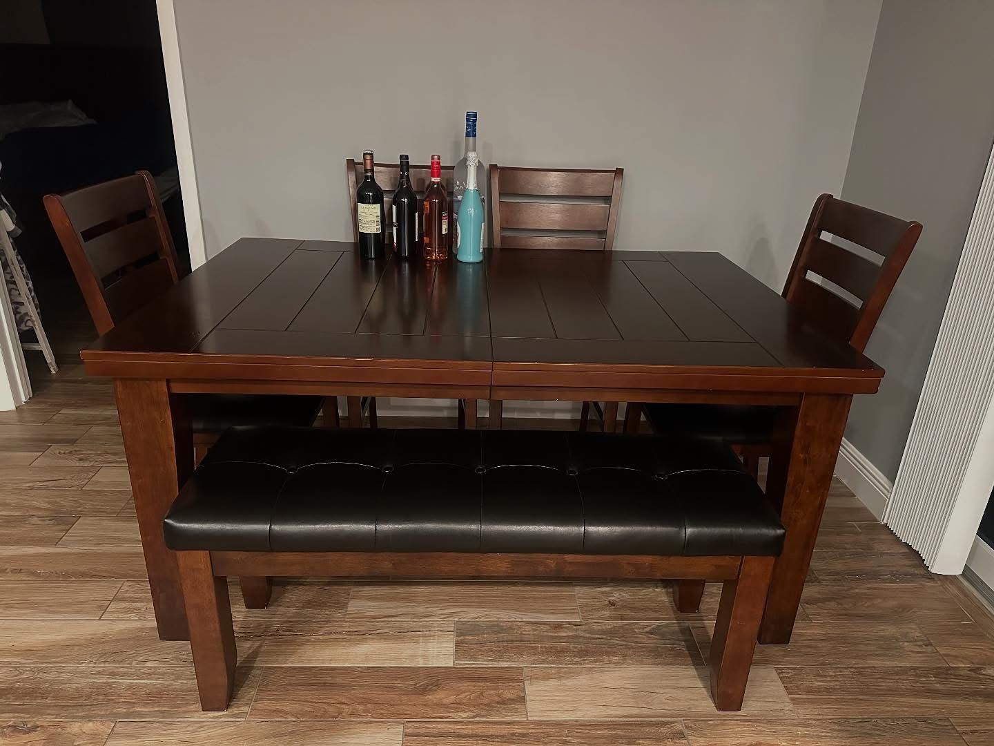 Dining Room Table 