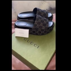 Gucci Slides Womens 