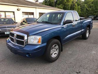 2005 DODGE DAKOTA