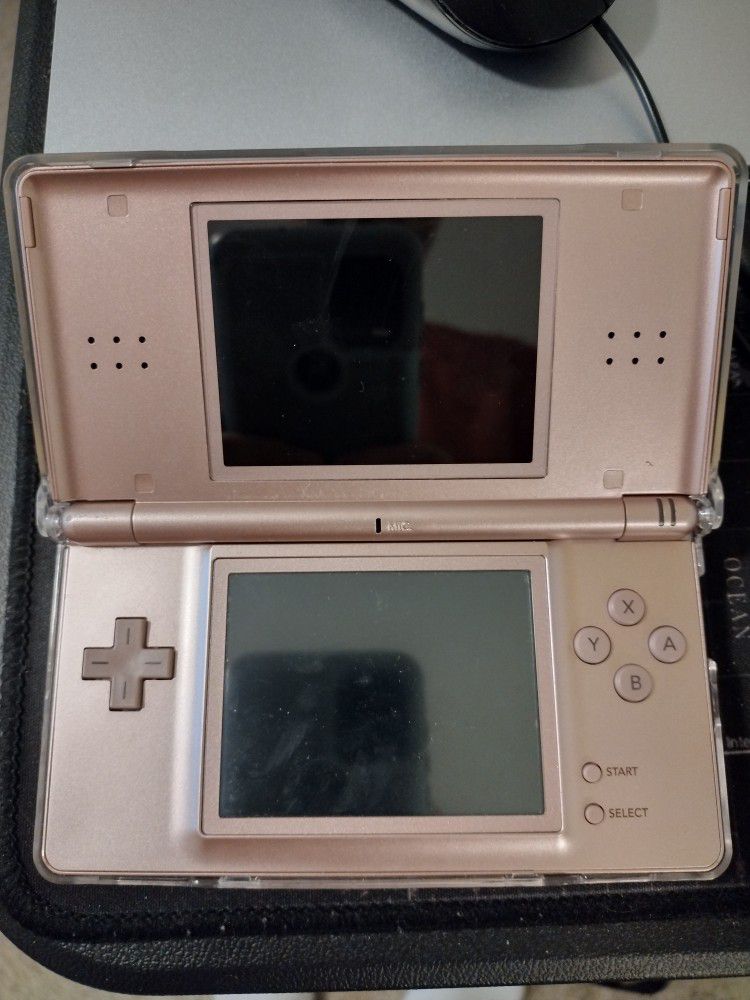 Nintendo DS Lite Rose Gold
