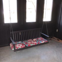 48 1/2 inch oak swing in wonderful condition.