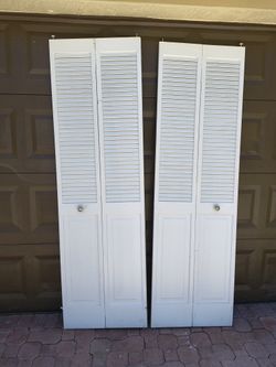 24"x80" Louver Bi-Fold Closet Doors 