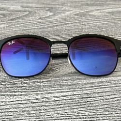 Ray Ban sunglasses in excellent condition.      $35