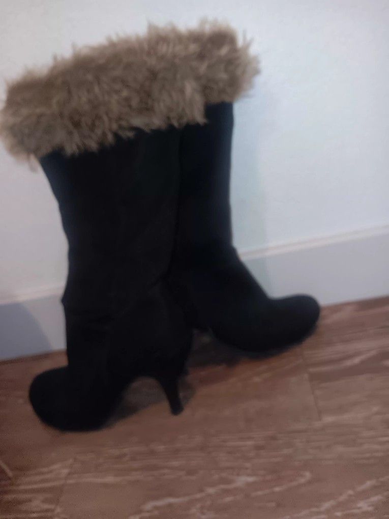 Boots With Fur