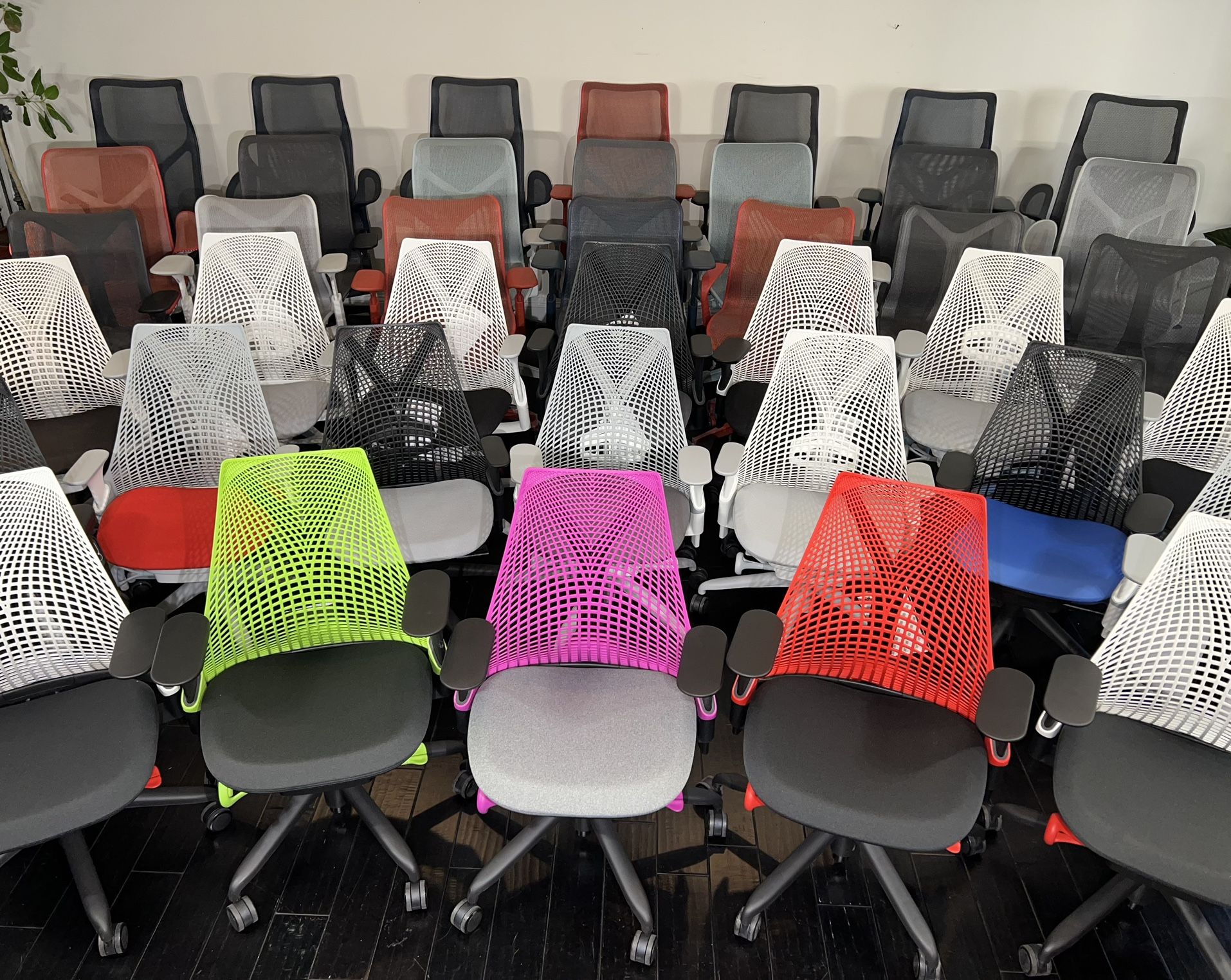 HERMAN MILLER COSM HIGH MID AND LOW BACK FREE DELIVERY for Sale in Arcadia, CA OfferUp