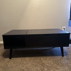 Coffee Table With modern Lift