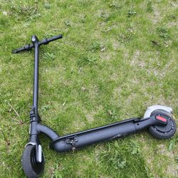 Jetson Ora Pro Electric Scooter, Comes With Charger.