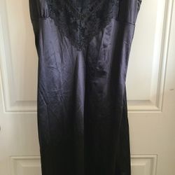 Woman's black lace full nylon slip size 34. East, west, north