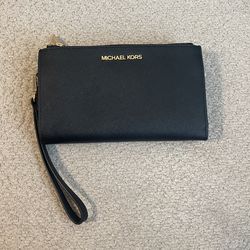 Michael Kors Adele Leather Wallet All Black