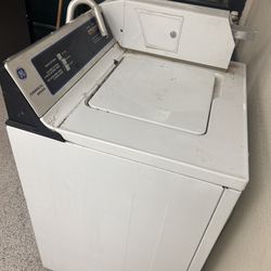 GE Commercial Washer And Dryer Set 