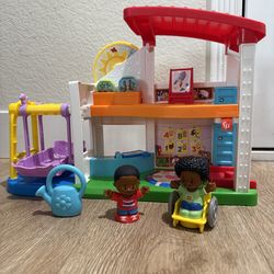 Fisher Price Little people school play set