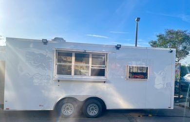 Remolque de Comida 20 Pies / Food Trailer