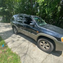2003 Mazda Tribute