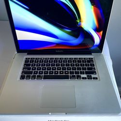 Apple Macbook Pro i7 15” Laptop 6GB RAM 500GB HD