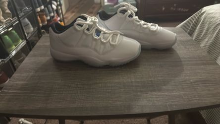 Jordan 11 Retro Low 'Legend Blue'
