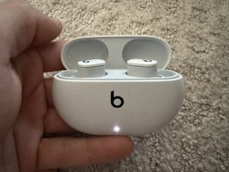 Beats Studio Wireless Ear Buds