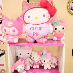 Hello Kitty Plush Lot Includes Tall Toddler Size Plush New With Tags $40 Takes Everything 