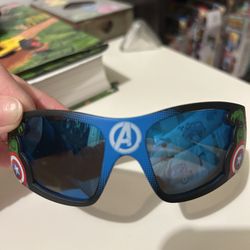 NEW Avengers Toddler Kids (~18mo-3T) Boys Sunglasses