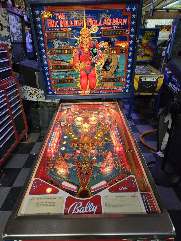 Bally The Six Million Dollar Man Pinball Machine Fully Working
