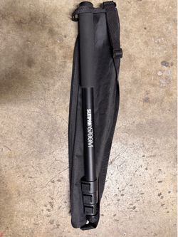 Sun pack 6700M like new monopod