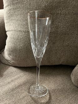 8 Gold Rimmed Crystal Champagne Glasses